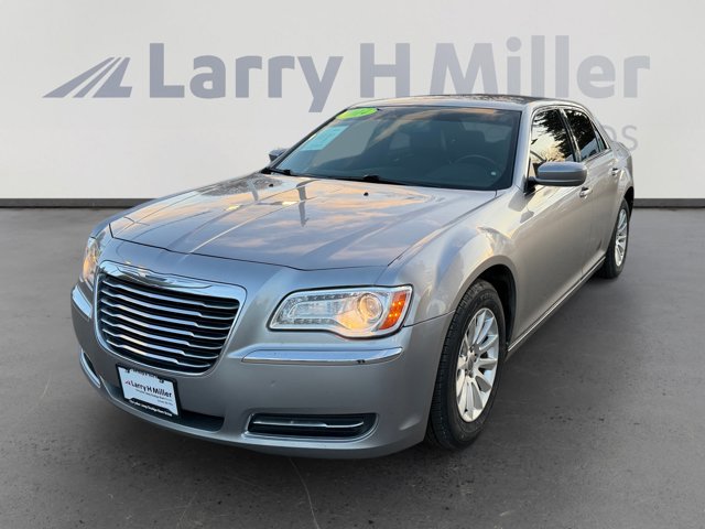 2014 Chrysler 300 SUPER CLEAN! CRUISER!