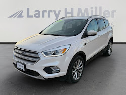 2018 Ford Escape Titanium 4WD! LOADED!