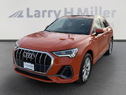 2025 Audi Q3 S line Premium LOW MILES!